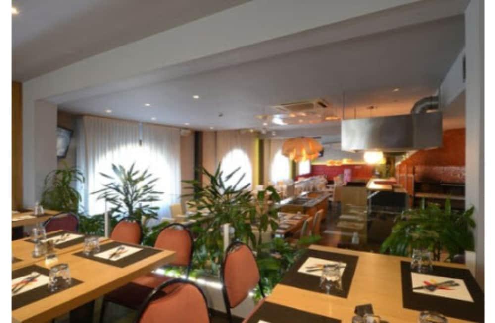 וילורבה Hotel Due Ragni מראה חיצוני תמונה