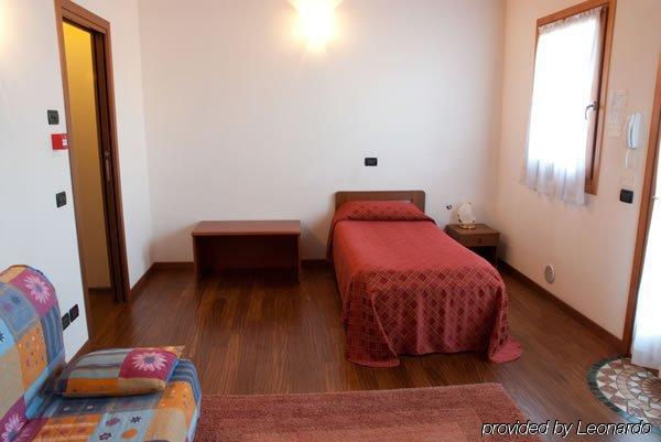 וילורבה Hotel Due Ragni חדר תמונה