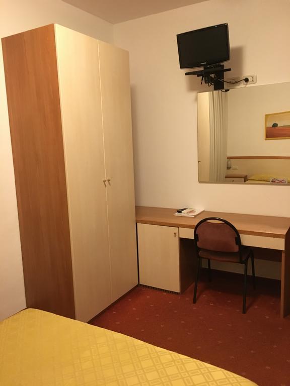וילורבה Hotel Due Ragni מראה חיצוני תמונה