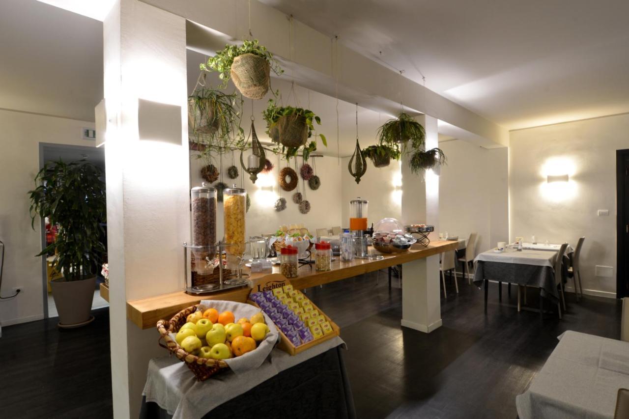 וילורבה Hotel Due Ragni מראה חיצוני תמונה