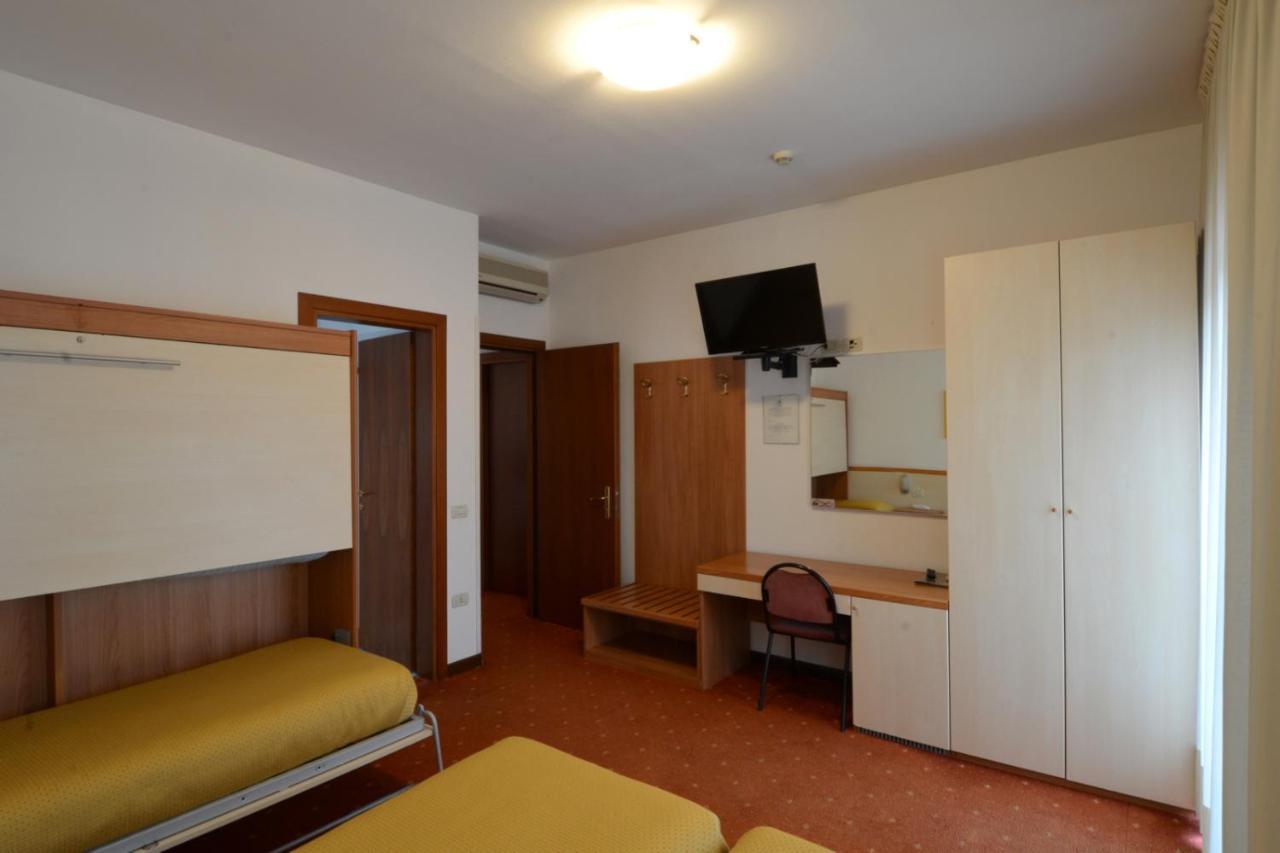 וילורבה Hotel Due Ragni מראה חיצוני תמונה